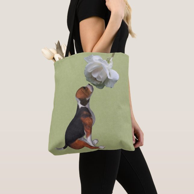 Tote Bag Rose blanche de beagle chiot (De près)