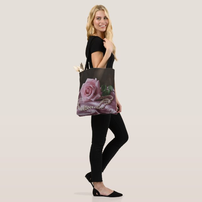 Tote Bag Rose Silken (Sur le modèle)