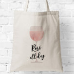 Tote Bag Rosé Toute La Journée Grand Vin Verre<br><div class="desc">Rosé tout le sac fourre-tout de la journée,  avec un tableau aquarelle d'un grand verre de vin. Customisez avec vos informations et changez tout libellé pour convenir à votre événement.</div>