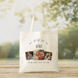 Tote Bag Rustique NOUS VOUS AIMONS NANA Grand-mère Collage<br><div class="desc">Ce sac fourre-tout de collage photo de famille moderne est un cadeau merveilleux pour votre grand-mère. L'illustration rustique de la feuille incurvée à côté de la typographie fantaisiste manuscrite gris foncé - ici lecture WE LOVE YOU NANA - est moderne, chic ainsi que le simple plaisir. Customisez avec vos photos,...</div>