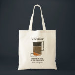 Tote Bag Science Enseignant Swag Précipiter Chimie Gag<br><div class="desc">Solution de chimie Pun de précipitation qui dit simplement "Si vous ne faites pas partie de la solution,  alors vous faites partie du précipité. Fait un grand cadeau pour le geek de chimie ou l'enseignant dans votre vie qui aime les déclarations de chimie drôles.</div>