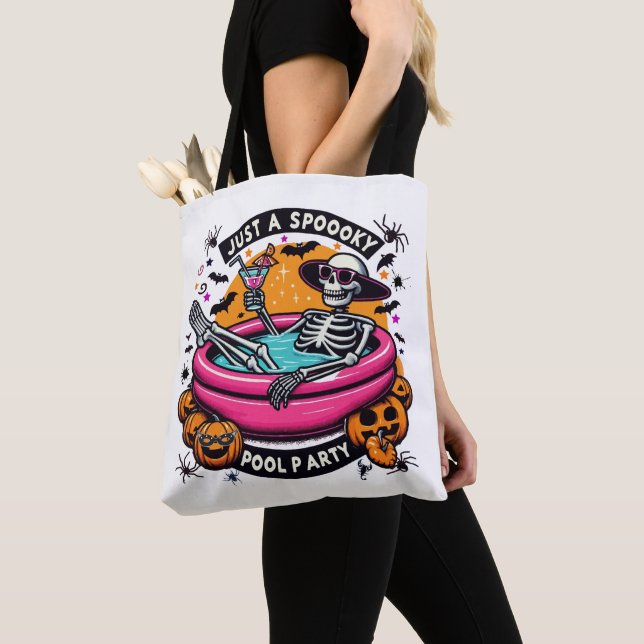 Tote Bag Skeleton éffrayant Halloween Pool Party Design! (De près)
