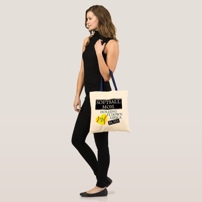 TOTE BAG SOFTBALL MOM: COMME UN BOSS (Devant (modèle))