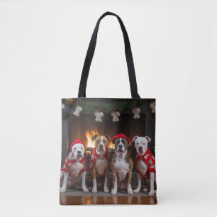 Tote Bag Staffordshire américain près de la cheminée Noël