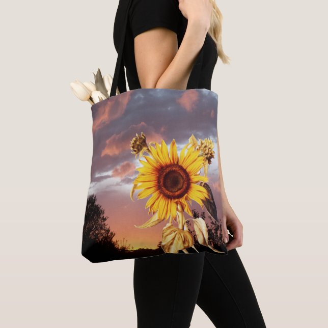 TOTE BAG SUNFLOWER AND SUMMER SUNSET WITH PINK CLOUDS (De près)