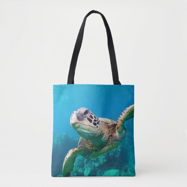 Tote Bag Tortue de mer verte nageant au-dessus du récif (Devant)