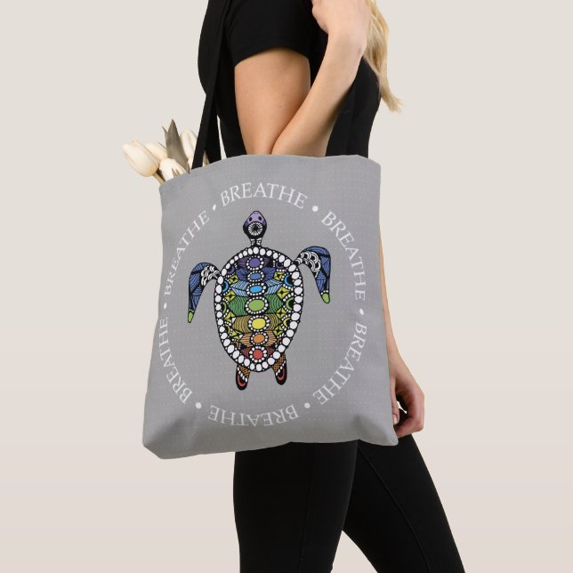 Tote Bag Tortue Sérénité Chakras (De près)