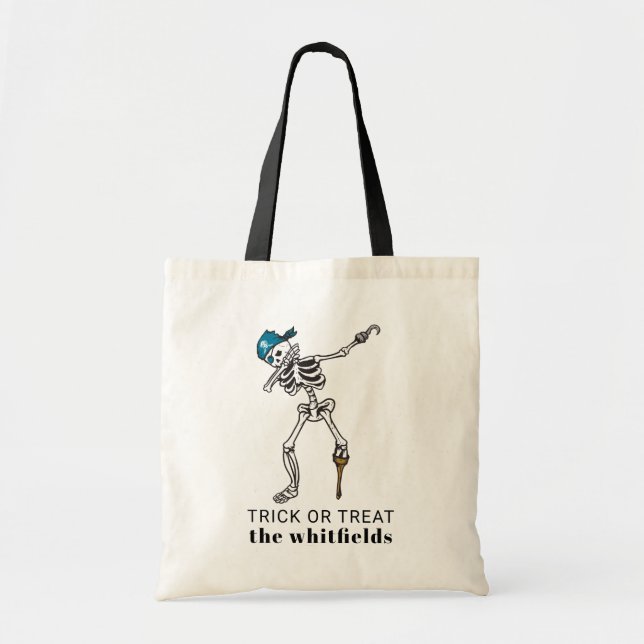 Tote Bag Tracé ou traiter Halloween Dabbing Pirate personna (Devant)