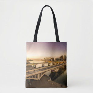 TOTE BAG TROIS HOMMES SUR MOTOCYCLES TRAVERSANT LE PONT