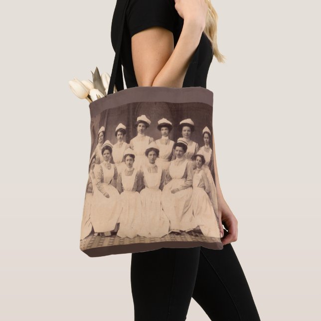 Tote Bag vers 1914 diplômés de l'école de soins infirmiers (De près)