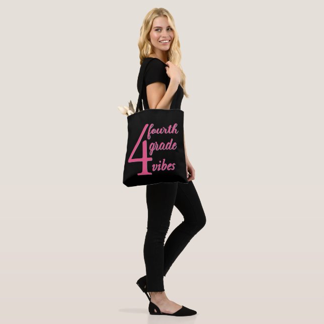 Tote Bag Vibes de Fourth Grade (Sur le modèle)