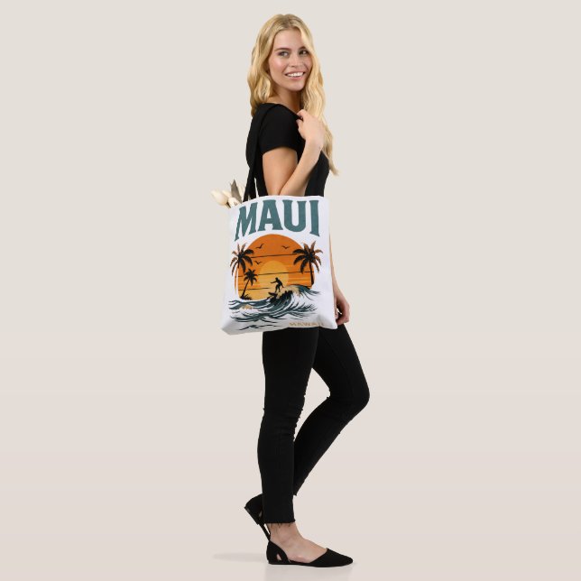 Tote Bag Vibes Surf de Maui – Design Rétro de Coucher de So (Sur le modèle)