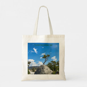 Tote Bag Yellowstone Park.Angel Terrasse et arbre solitaire