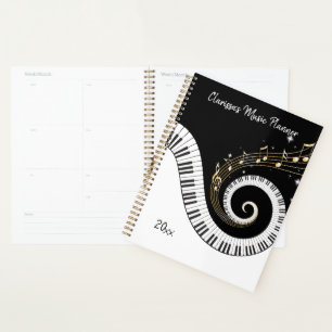 Touches de piano et notes de musique d'or