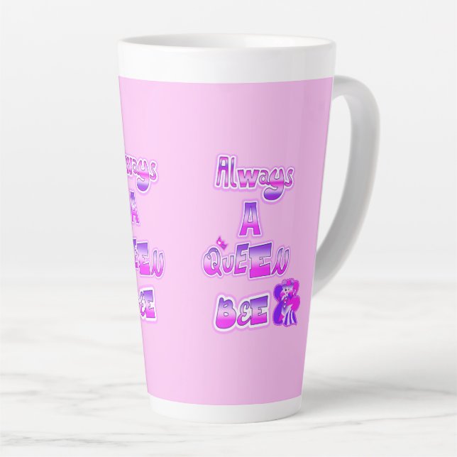 Toujours une reine abeille baby tasse rose latte (Angle droit)