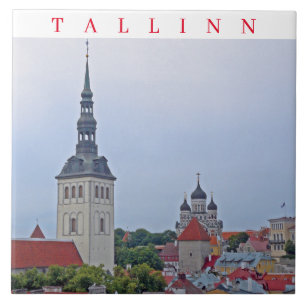 Tour de Tallinn et vue cathédrale carreaux en céra