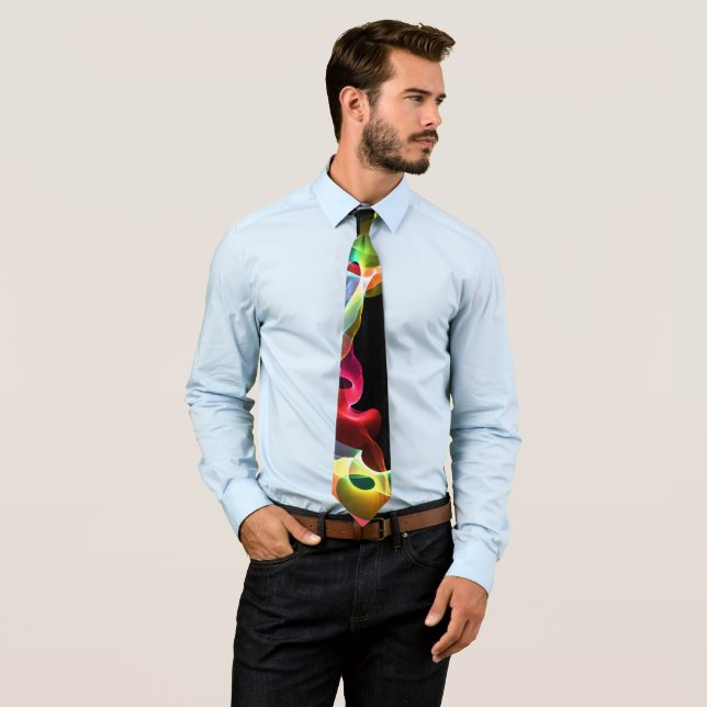 Tournage de couleur Abstrait sur Cravate noir (En situation)