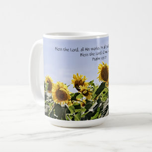Tournesols et ciel avec la Coupe de Mug de l'Ecrit