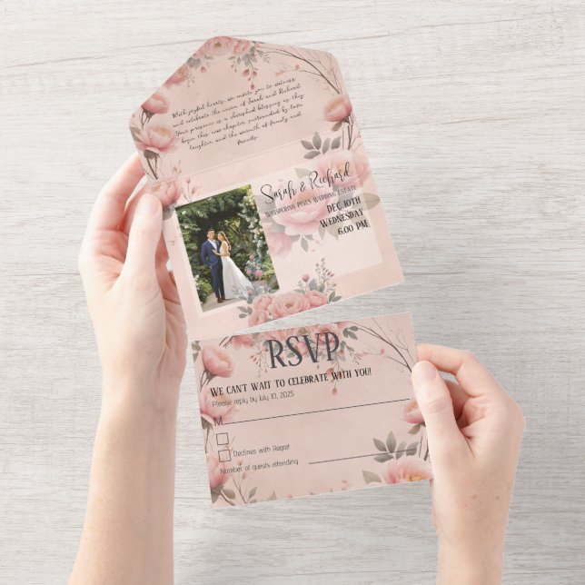 Tout En Un Faire-Jardin Rose Rouge Invitation de Mariage (Déchirure)