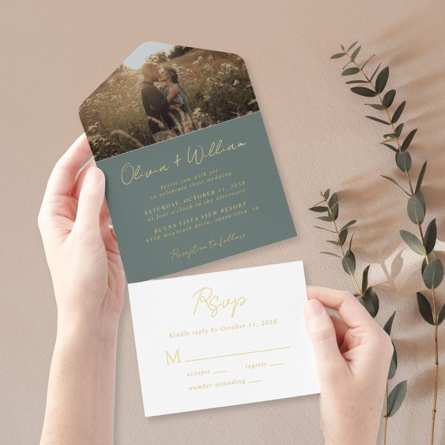 Tout En Un Invitation Élégant Script Photo Sage Mariage vert (Créateur téléchargé)