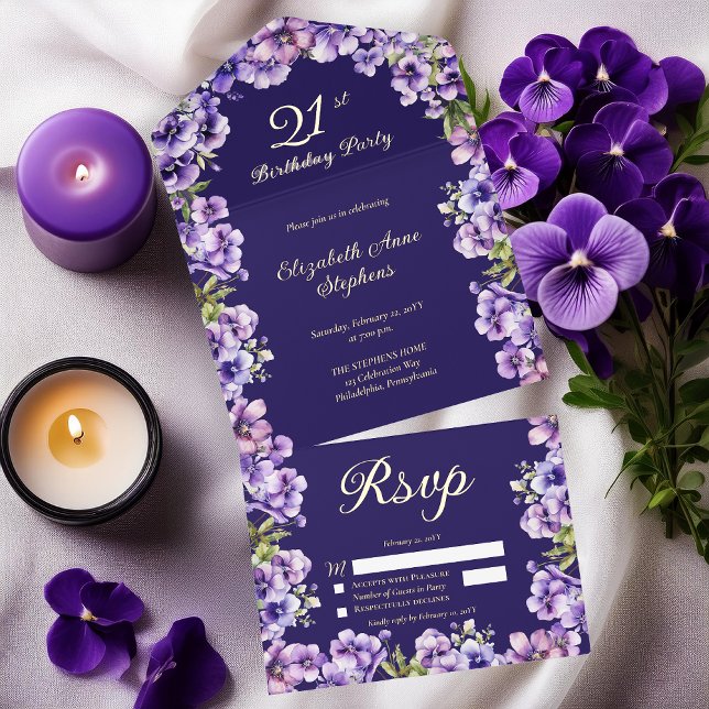 Tout En Un Invitation Élégante Violette violette Florale 21e fête d'anni (Elegant Boho Purple Violets Floral Formal 21st Birthday Party All in One Gold Foil Invitation)