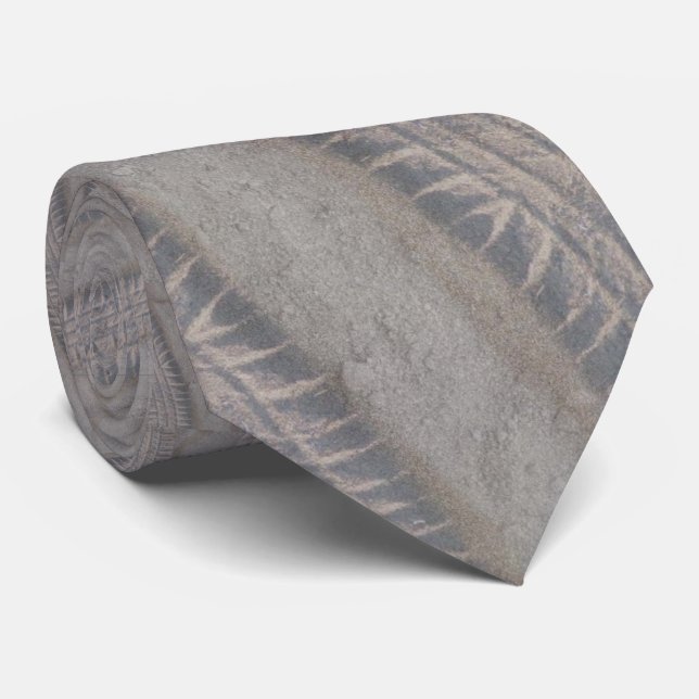 Traces de pneus cravate 2 (Roulé)