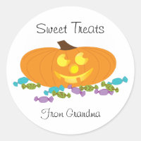 Traitements sucrés d'Halloween avec un autocollant