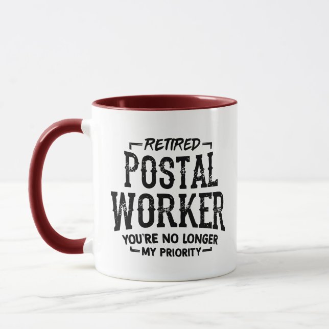 Travailleur de poste retraité Mailman Funny Mug (Gauche)