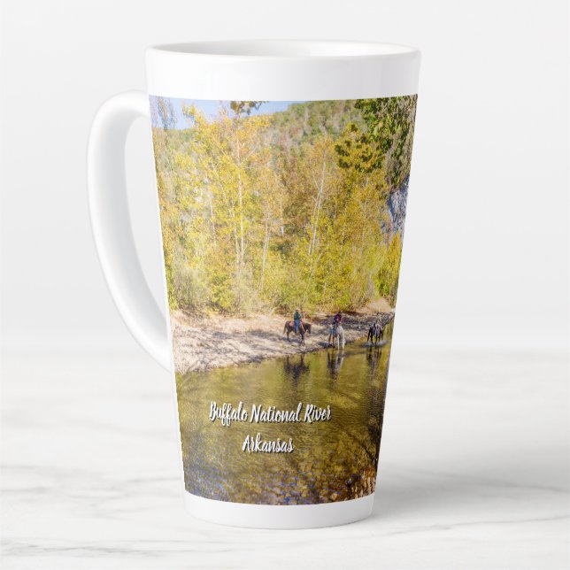 Traversée De La Mug Latte De La Rivière Buffalo (Angle gauche)