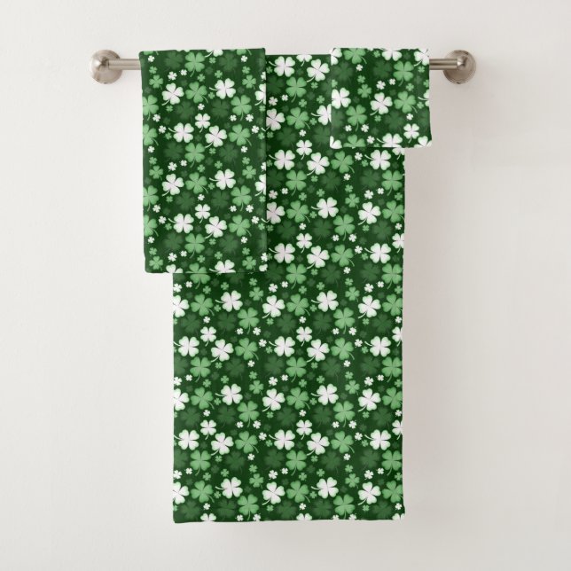 Trèfle vert, jour de la Saint-Patrick (En situation)