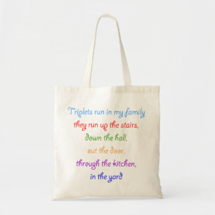 Triplets courent dans mon sac fourre-tout familial