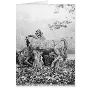 Tritons toilettant deux chevaux du soleil