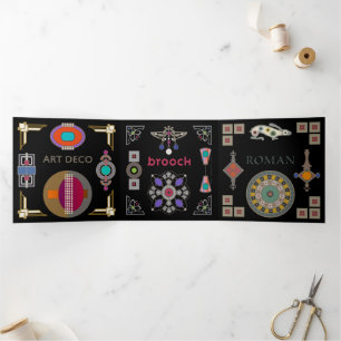 Trois Volets Carte Broch Arrière - plan noir triplé