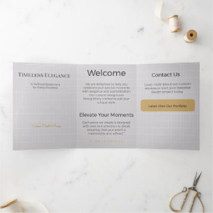Trois Volets Carte Triptyque Design Minimaliste Élégant Neutre