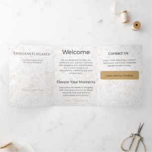 Trois Volets Carte Triptyque Design Minimaliste Élégant Neutre