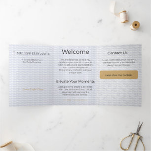 Trois Volets Carte Triptyque Design Minimaliste Élégant Neutre