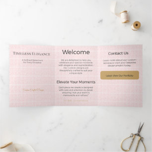 Trois Volets Carte Triptyque Design Minimaliste Élégant Neutre