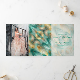 Trois Volets Chic Or Plumes Sweet 16 Party Invitation
