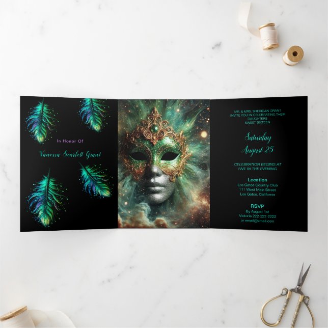 Trois Volets Masquerade et plumes douce 16 Invitation de fête (Intérieur)