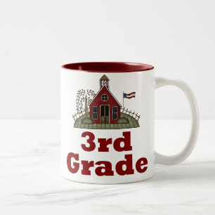 Troisième tasse de professeur d'école primaire