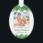 Tropical Beach Foliage Christmas Lights Gold Photo<br><div class="desc">Ce design de vacances amusant et moderne présente une luxuriante végétation tropicale sur le devant, décorée de lumières multicolores brillantes, en haut et en bas. Au milieu se trouve une photo carré personnalisable à bords dorés que vous pouvez remplacer par la vôtre. Vous trouverez ci-dessous deux lignes de texte personnalisables...</div>