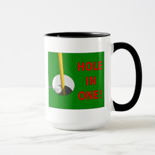 Trou de golf dans une tasse
