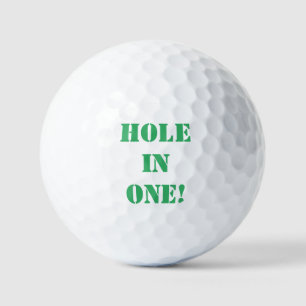 Trou en Une balle de golf.