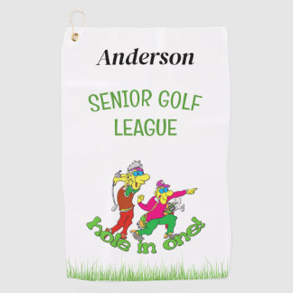 Trou supérieur dans une serviette de golf