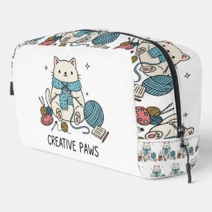 Trousse De Toilette Conception Accessoires de tricot de chaton blanc a