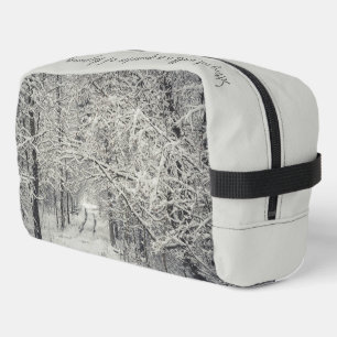 Trousse De Toilette Explorez les sentiers forestiers d'hiver