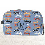 Trousse De Toilette Monogramme Chat Kitty Initial Personnalisé<br><div class="desc">Beaucoup de chats adorables pour les amoureux des animaux. Art original de Nic Squirrell. Modifiez le monogramme initial pour personnaliser.</div>