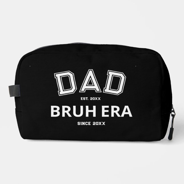 Trousse De Toilette Papa Bruh Era Personnalisé Année blanche Logo noir (Recto)