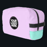 Trousse De Toilette Pastel | Logo et texte personnalisés<br><div class="desc">bleu pastel classique et violet lavande | Logo d'entreprise personnalisé et texte moderne Professionnel imprimé sac à dos</div>