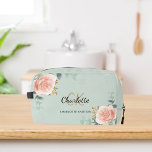 Trousse De Toilette Rose or fleurie nom de végétation monogramme<br><div class="desc">Un arrière - plan vert,  noir et doré. Décoré de roses d'or rose de couleur eau,  de verdure d'eucalyptus et de sprigs dorés. Personnalisez et ajoutez votre prénom,  vos initiales monographiques et votre nom complet.</div>